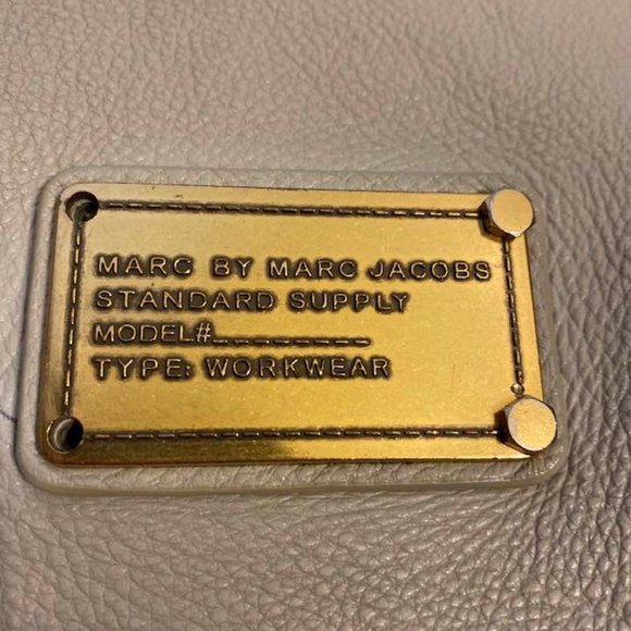 Marc by Marc Jacobs Genuine Soft Cow Leather Bag in Light Gray Color X Large - Picture 3 of 11